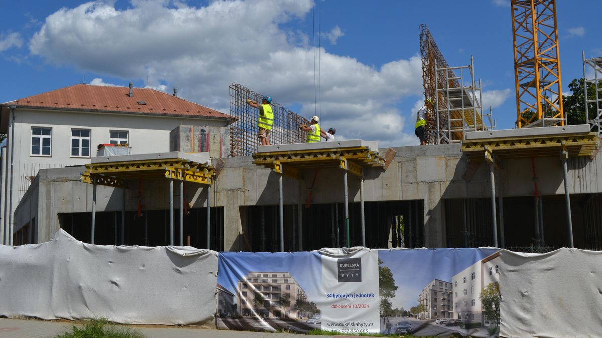 Stavební zákon otevře prostor pro korupci. Obce kritizují i změnu, kterou chtějí velká města